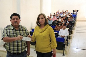 Otorga SECULTA recursos a centros culturales mixtecos