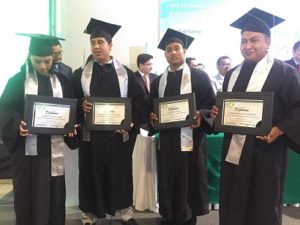 Dedican graduación al Filósofo de Güémez 4