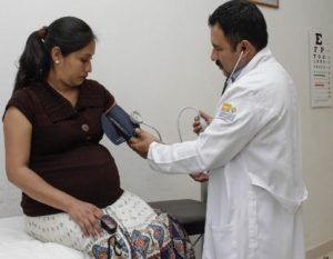rom-atiende-mas-de-un-millar-de-embarazadas