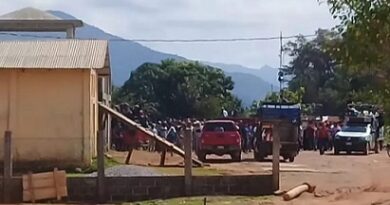 Comunidad, sitiada por grupo armado Comunidad, sitiada por grupo armado