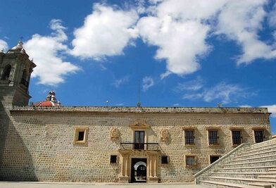 Convocan a la distinción “Mujer Oaxaqueña, Arcelia Yañiz”