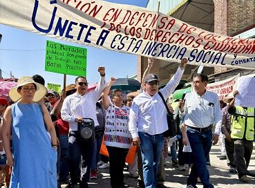 Ex funcionario municipal moviliza a comerciantes Ex funcionario municipal moviliza a comerciantes