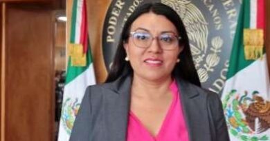 Piden formalmente destitución de Donato Vargas