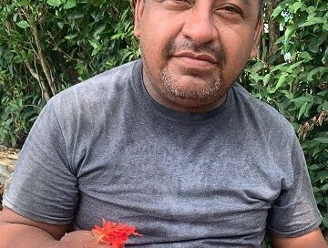 Exige S-22 aparición de defensor comunitario