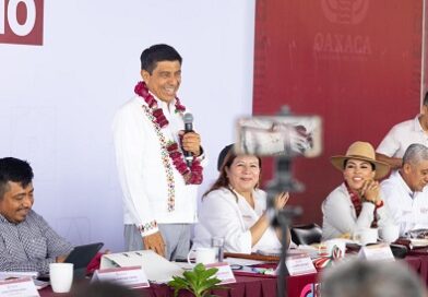 Con apoyos, Pluma Hidalgo eleva su calidad de vida