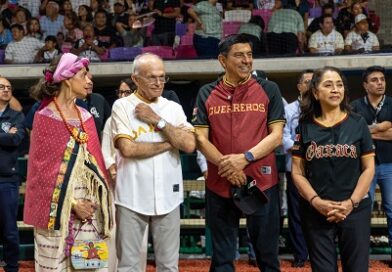 Inauguran el nuevo estadio de beisbol Yu´Va Inauguran el nuevo estadio de beisbol Yu´Va