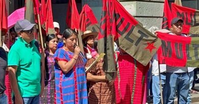 Triquis exigen justicia para 8 mujeres asesinadas