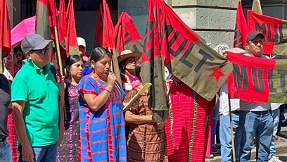 Triquis exigen justicia para 8 mujeres asesinadas