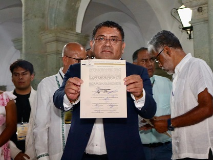 Triunfó Salomón en la UABJO