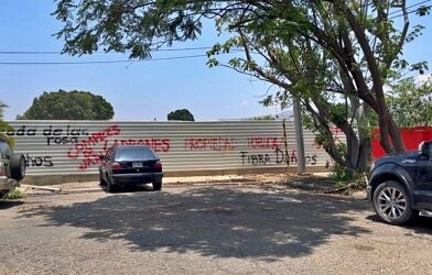 Admite empresa que ya se apropió de calle en la capital de Oaxaca Admite empresa que ya se apropió de calle en la capital de Oaxaca