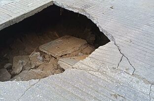 Colapsan calles en San Jacinto Amilpas