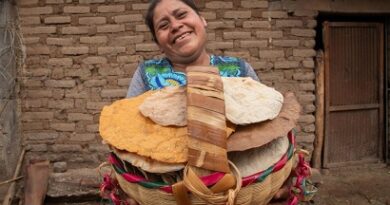 Teitipac se viste de fiesta con su Guelaguetza