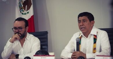 Le sugieren a Salomón cambiar modelo de comunicación