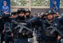 Policías reciben sólo uniformes… y chalecos