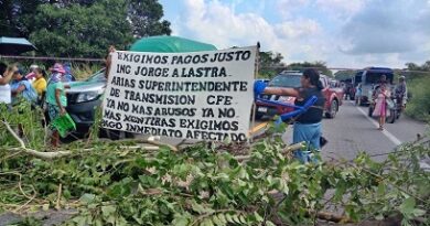 Protesta busca destituir al titular del CSEIIO; cumple 8 días