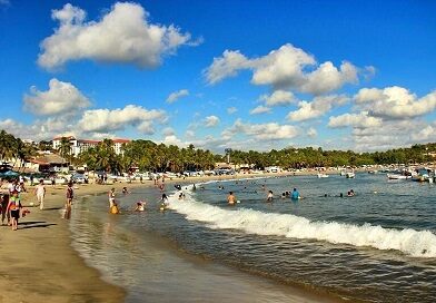 Tiene Puerto Escondido de las playas más contaminadas del país Tiene Puerto Escondido de las playas más contaminadas del país