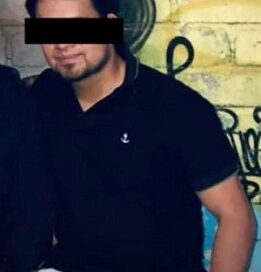 Médico enfrenta cargos por violencia familiar y de ley Olimpia