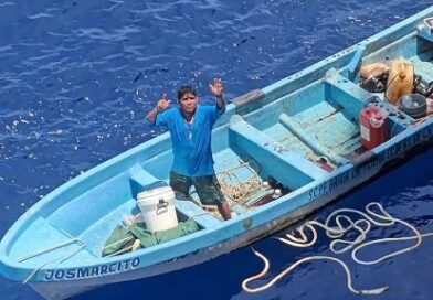 Tras una semana en altamar, lanchero vuelve con su familia Tras una semana en altamar, lanchero vuelve con su familia